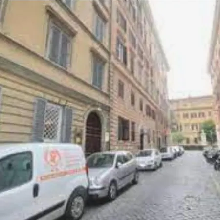 Via Del Macao