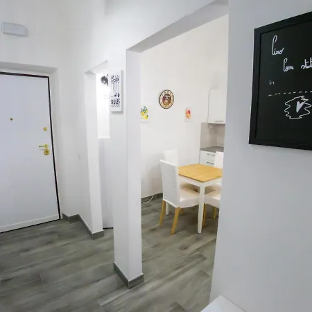 Apartment Via Del Macao Rome